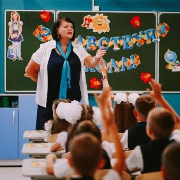 Продлены сроки подачи заявки на участие в «Земском учителе»